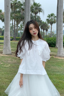 和妹妹两个人看家